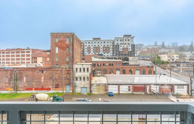 Studio, 1 bath, 284 sqft, $1,182.18, Unit 624