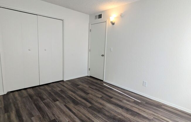 2 beds, 1 bath, 825 sqft, $975, Unit 210