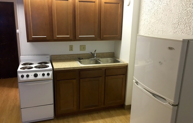 1 bed, 1 bath, 400 sqft, $1,185, Unit 108