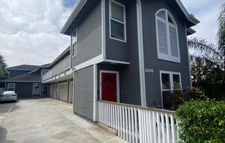 2696 Santa Ana Ave