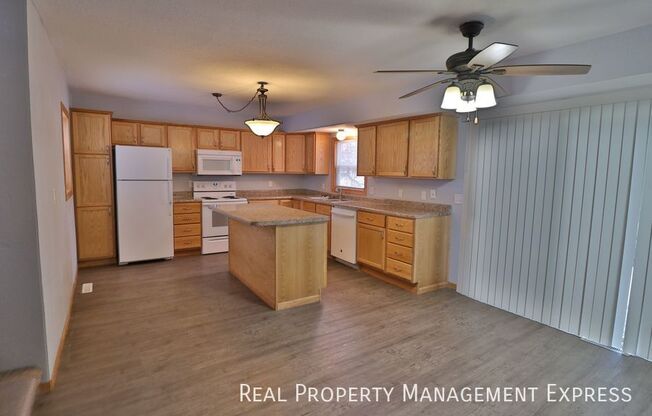 2709 E KLONDIKE TRL