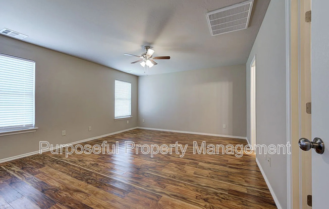 615 W SHADOW RDG WAY