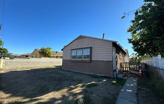 2 beds, 1 bath, 960 sqft, $2,295, Unit Compton Duplex 2128