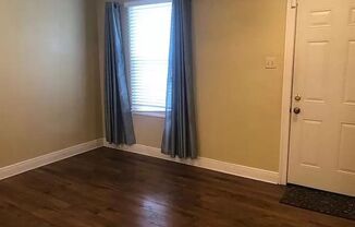 3 beds, 1 bath, $1,000