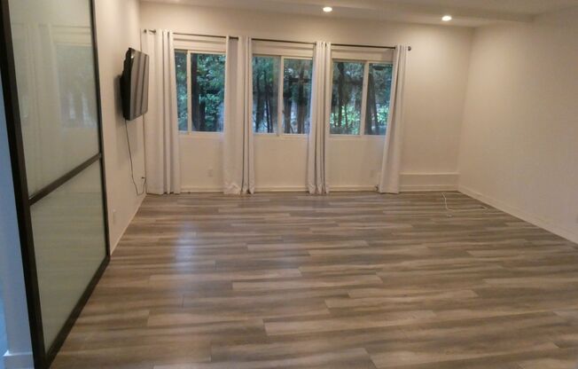3 Bedroom Home for Rent in West Hollywood!