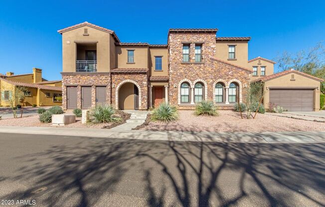 Stunning 3bdrm 2 Bath plus office/dining area in Grayhawk Community