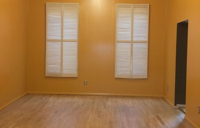 1 bed, 1 bath, $1,145, Unit Loft 2