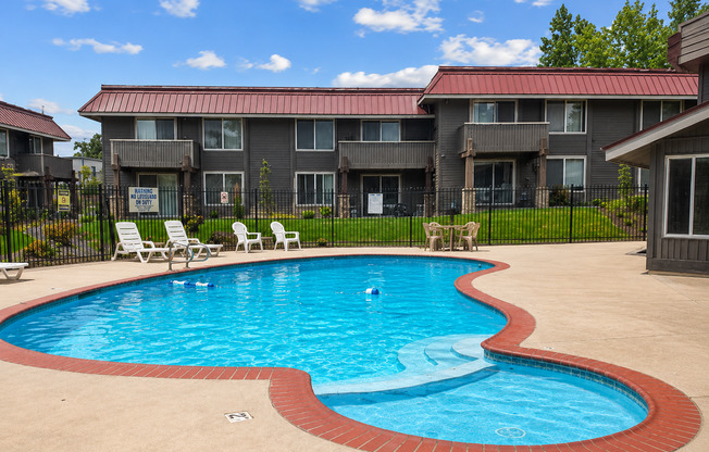 2 beds, 1 bath, 830 sqft, $1,350