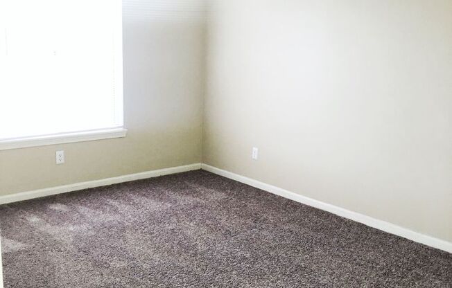 1 bed, 1 bath, 761 sqft, $1,118, Unit 8456f