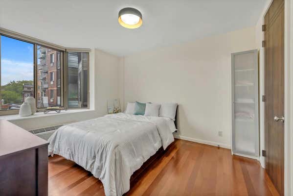 1 bed, 1 bath, 650 sqft, $2,350, Unit 4G