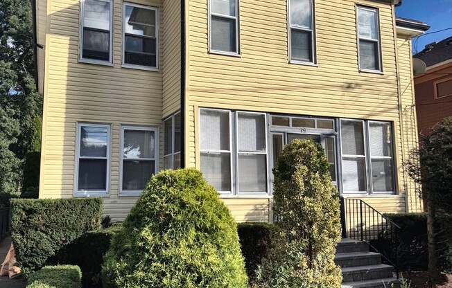 19 BROCKTON ST