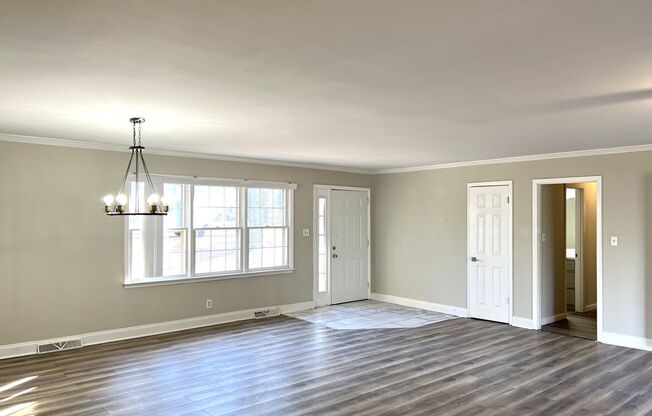 Updated 3BD/2BA Home with Spacious Layout & Fenced Yard!
