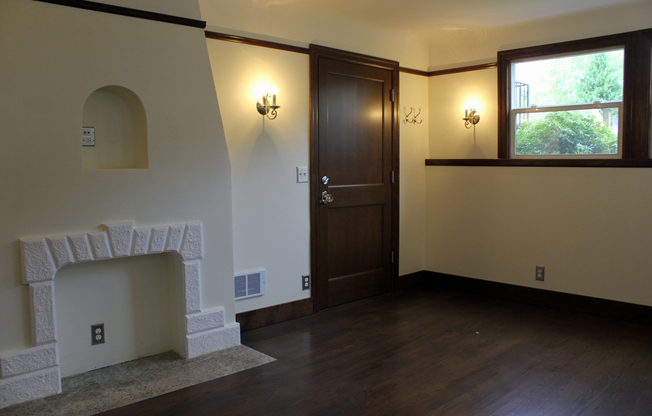 Alchemy Apartments - Located at the top of Phinney Ridge