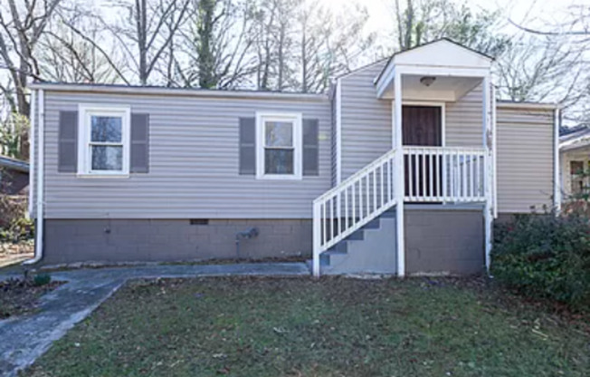 2 bed, 2 bath in Fulton county!