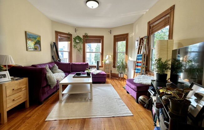 14 16 COLBERG AVE