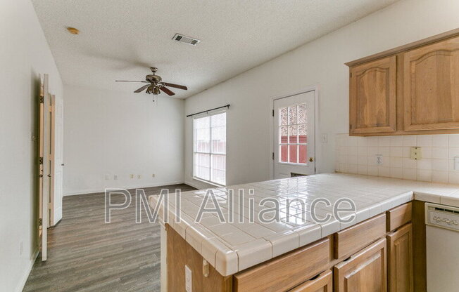 200 SUMMER MOON CT