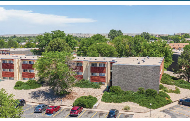 Oasis at Belmont - Beautiful Renovated Apartments
