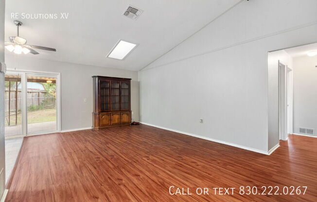 7701 RAINEY MDW LN