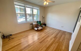 Studio, 1 bath, $750, Unit 112