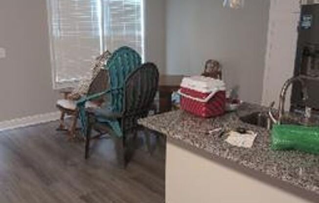 3 beds, 2 baths, $1,800