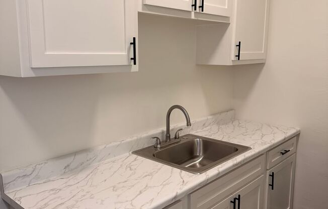 222-1716 N EDGEMONT ST