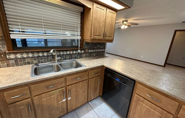 3 beds, 2 baths, $2,150