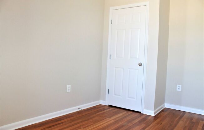 1 bed, 1 bath, 440 sqft, $2,100, Unit 105