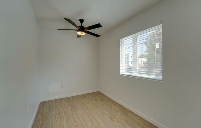 Studio, 1 bath, 300 sqft, $1,995, Unit 106