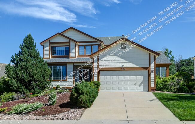 This beautiful 4 bedroom, 3 1/2 bathroom, 2-car garage home in D20 is for the first time for rent!