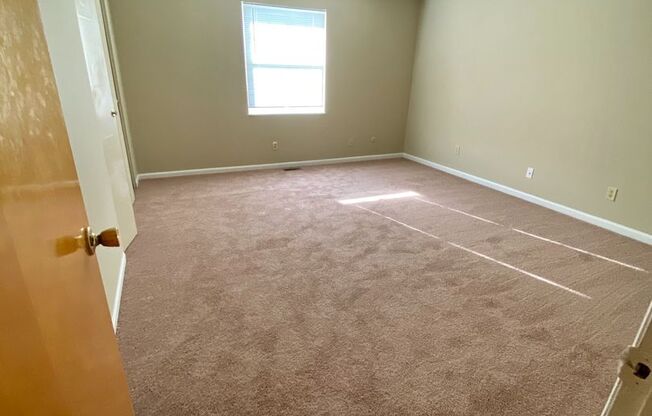 2 beds, 1.5 baths, 1,100 sqft, $1,035, Unit 43