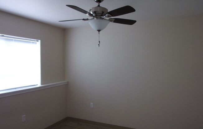 1 bed, 1 bath, 566 sqft, $1,377, Unit 137-113