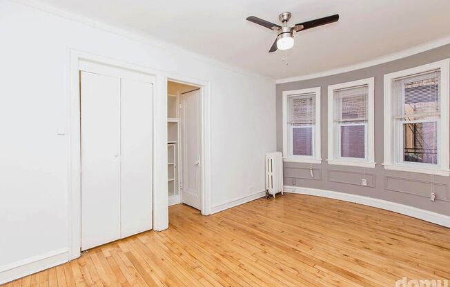 Studio, 1 bath, 450 sqft, $1,197, Unit 206