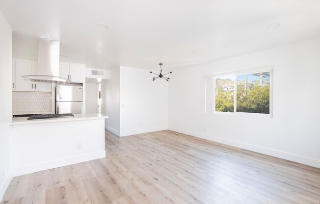 1 MONTH FREE! Newly Remodeled 2 bed / 2 bath in West Hollywood