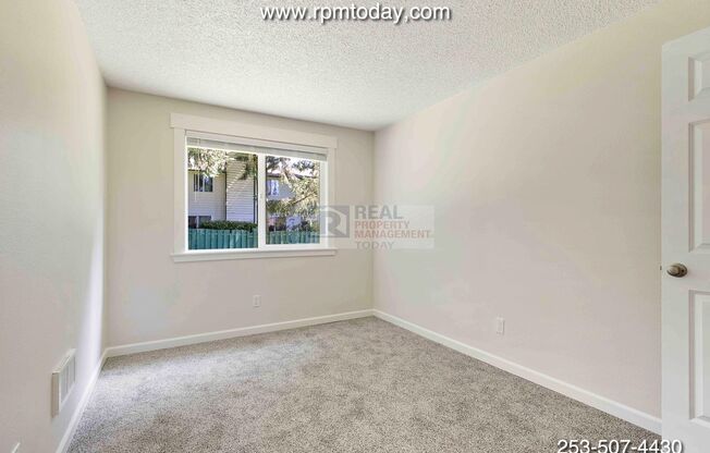 2 beds, 1 bath, 725 sqft, $1,600