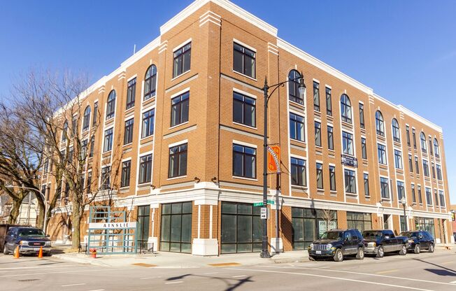 1 bed, 1 bath, 813 sqft, $2,299, Unit 206