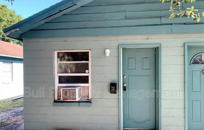 905 W ANDERSON