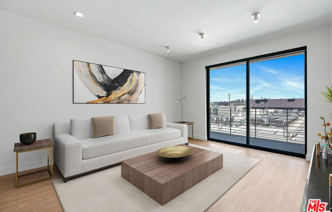 2 beds, 2 baths, 1,055 sqft, $4,695, Unit 401