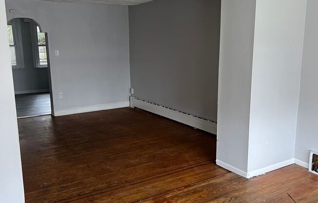 3 beds, 1 bath, $1,500