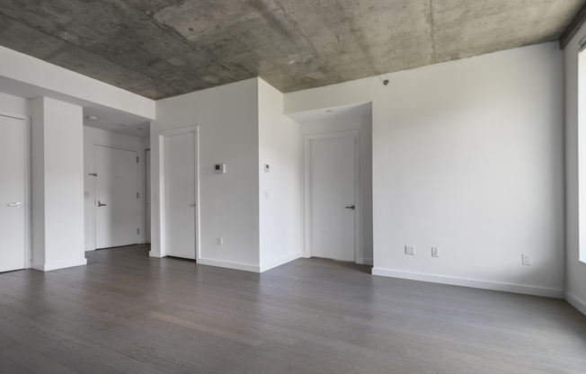 2 beds, 2 baths, $5,832, Unit PHJ