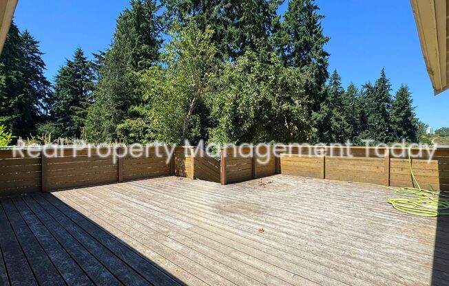 3 Bedroom + Office Near JBLM!