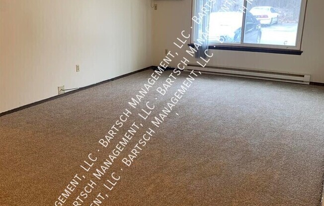 4325 N 104 ST