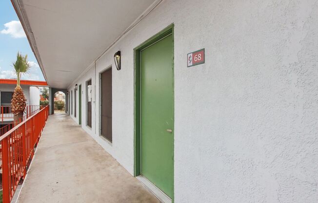 2 beds, 1 bath, 748 sqft, $1,649, Unit E67