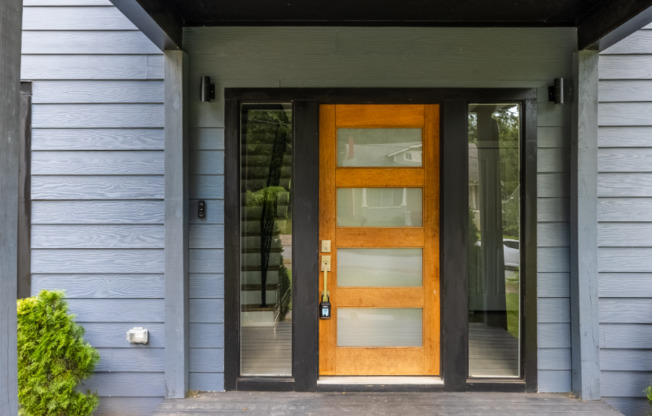 48 ROGERS ST SE