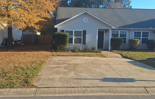 Adorable Three Bedroom Condo in Chapin SC