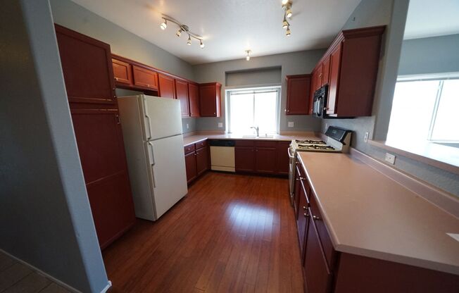 2 beds, 2 baths, $1,495, Unit Bldg #13 -Las Vegas-