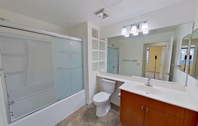 1 bed, 1 bath, $2,100