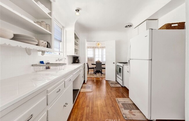 4343 LAUREL CYN BLVD