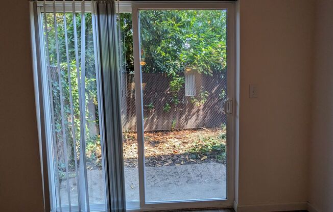 1 bed, 1 bath, 650 sqft, $1,200, Unit 02