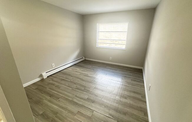 1 bed, 1 bath, 560 sqft, $795, Unit 630-17