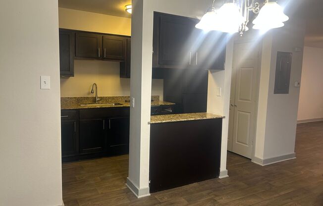 2 beds, 1 bath, 986 sqft, $1,150, Unit 22